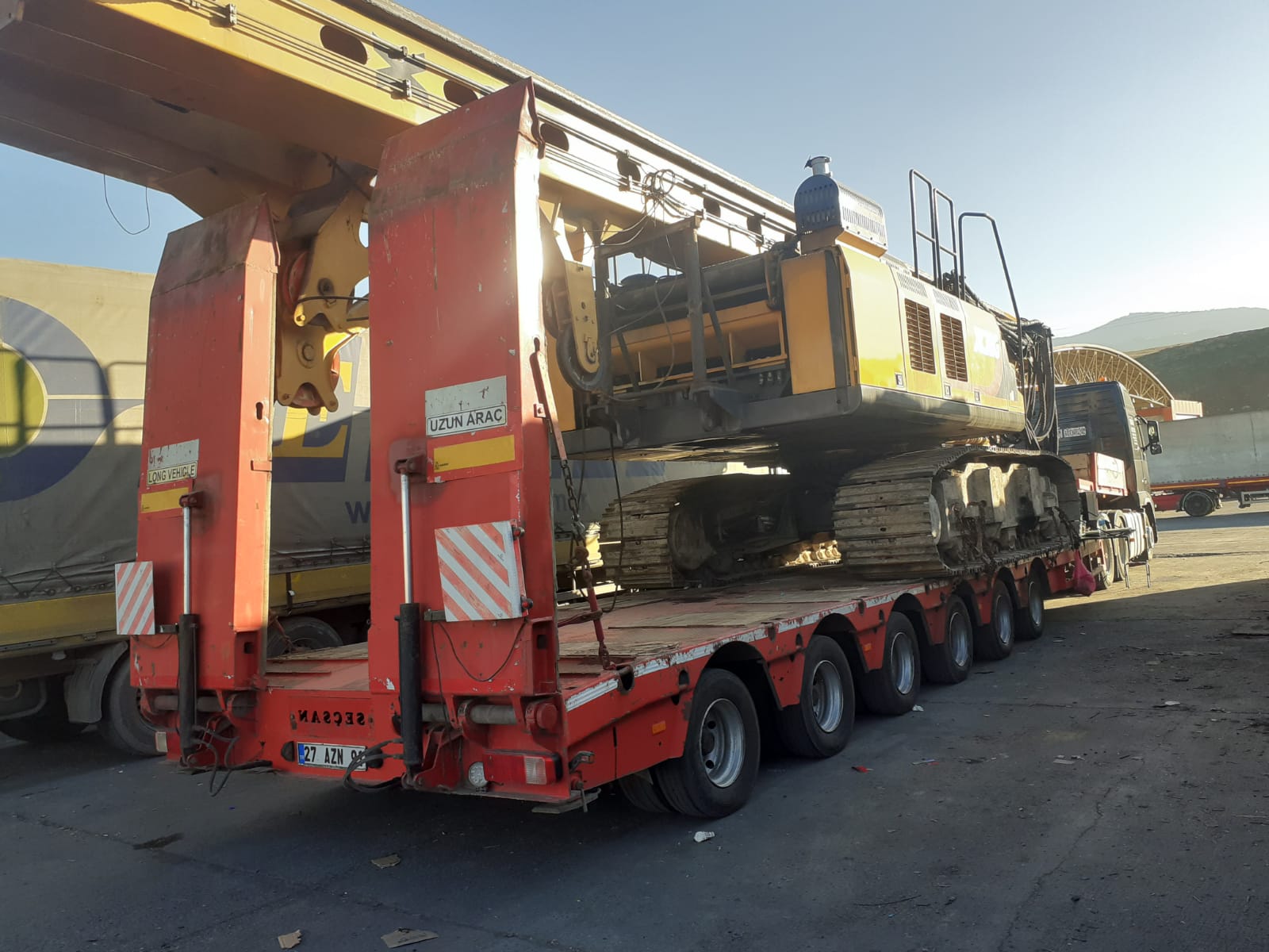 CRANE TO TRAIN, WE DO EVERYTHING